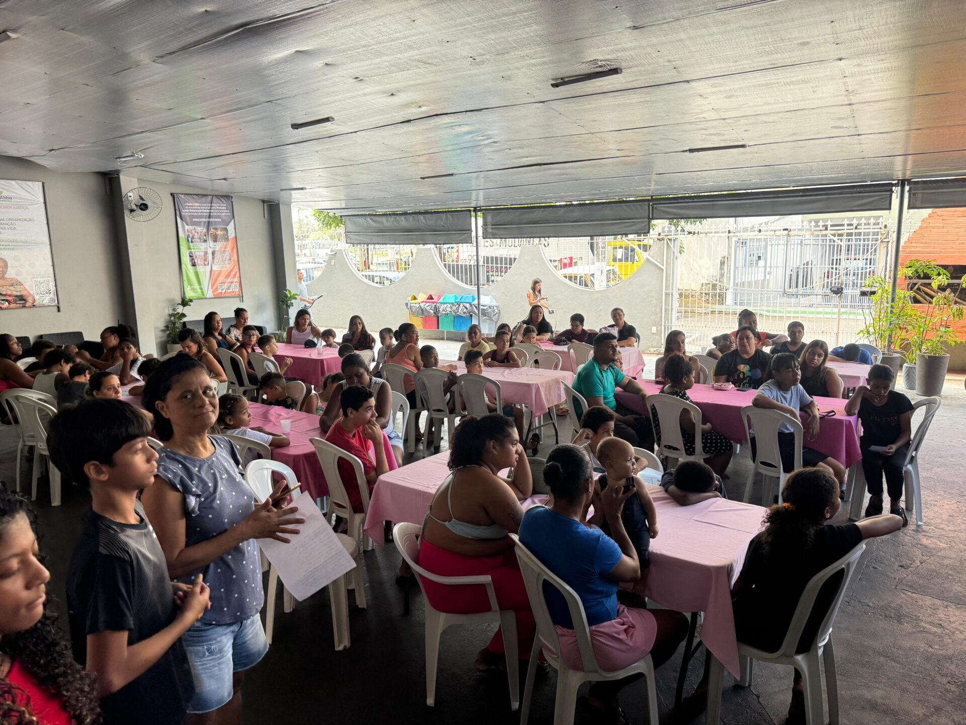 REDE ABBA CELEBRA O DIA DAS MÃES COM ALMOÇO ESPECIAL